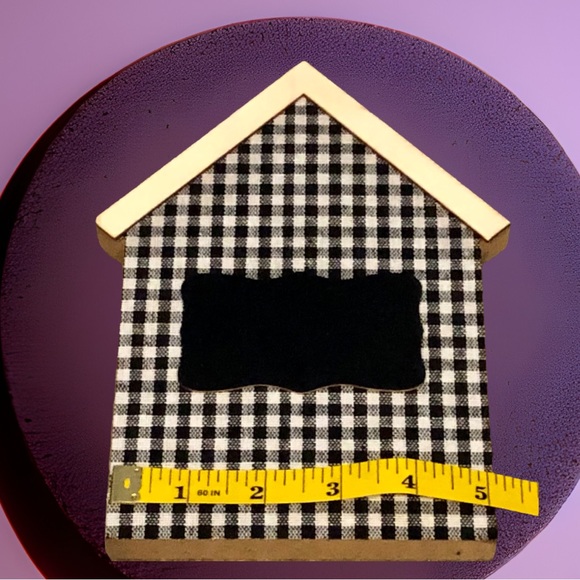 ADORABLE GINGHAM DECORATIVE CHALK BOARD SET! 1 HOUSE & 1 HANGING PLAQUE - Picture 5 of 16